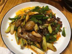 经典回锅肉-十三式重庆江湖菜(金茂览秀城店)