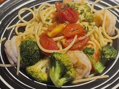 橄榄油点西兰花大虾意面-澳骄 Aussie Kitchen·手工披萨·西餐(国大店)