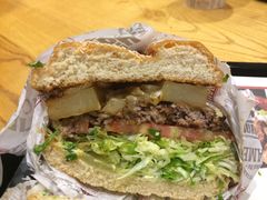 -The Habit Burger Grill 哈比特汉堡(爱琴海店)