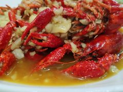 -扒虾小妹儿麻辣海鲜(宏图街店)