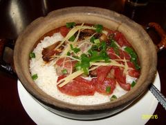 腊味煲仔饭-正德顺順德雙皮奶(中信店)