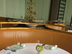 -运·中餐厅(成都华尔道夫酒店)