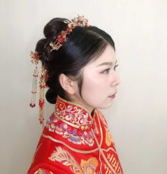 -Eling伊林彩妆·化妆培训(河西奥体店)