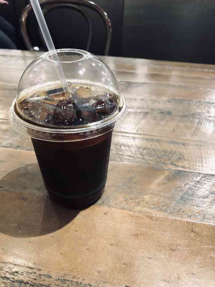 normcore coffee roasters-"来过好几次了,经常性地在喝cold br.