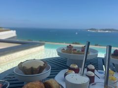-瑰丽酒店·海吧·天际下午茶·现场DJ·天台酒吧