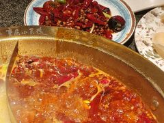 -小天鹅火锅·一线江景洪鼎旗舰店(洪崖洞店)