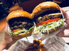 -The Habit Burger Grill 哈比特汉堡(复兴soho店)