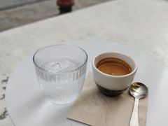 -Line 咖啡(石厦花园店)