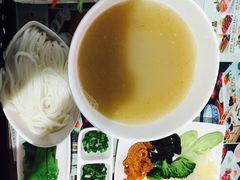 -桥香园正宗过桥米线(机场五店)