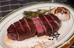 Mayura Signature Oyster Blade