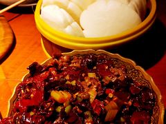 伊利辣子皮炒肉配馍-楼兰新疆主题餐厅(坂田佳华领汇广场店)