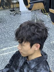 点击看大图 -藤野造型专业烫染接发