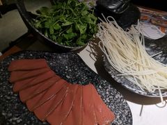 -新哥老官·畅吃123·美蛙世界(苏宁广场店)