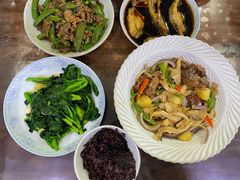 -鲸育宝宝月嫂(徐汇店)