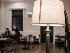 大堂-星巴克臻选(广州沙面店)