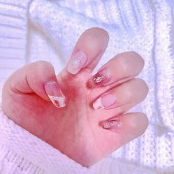 -悦指间美甲美睫