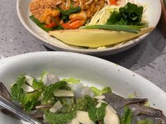 -Kub Kao Kub Pla (Terminal21)