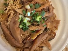 -佬钱湾仔(衣裳街店)