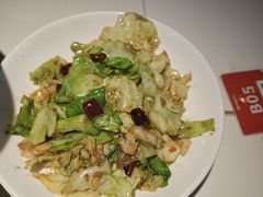 -阿瓦山寨·湘菜现炒·剁椒鱼头王(咸阳总店)