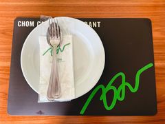 -Chom Cafe and Restaurant