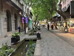-吴山路夜市