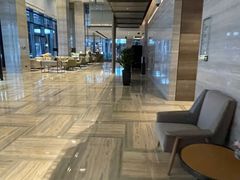 大堂休息-深圳湾万怡酒店