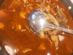 -霄汉牛三鲜湖北砂锅菜(万松园2店)