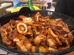 招牌辣鱿鱼五花肉煲-HOTISLAND海鸡岛·韩国料理(江南西店)