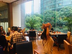 -怡咖啡海鲜自助餐厅(浦东香格里拉店)