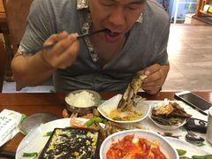 -青瓦餐厅·生鱼片·韩园烤肉(西塔店)