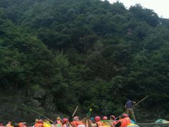 -安吉龙王山峡谷漂流