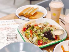 -HELLO 27 意面·沙拉·帕尼尼