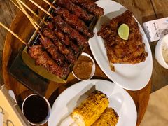 鸡肉串猪肉串-Warung Nia Balinese Food & Pork Ribs