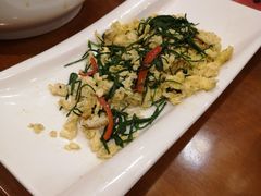 沙葱炒鸡蛋-壹号院音乐餐厅•烤全羊•新疆菜(浐灞店)