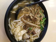 鑫花溪牛肉米粉(凤凰店)-鑫花溪牛肉米粉(凤凰街创始总店)