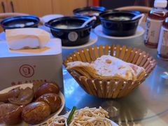 -闫家驴肉老店(华电一校店)