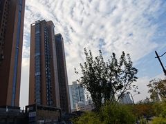 -东宝兴路站-停车场