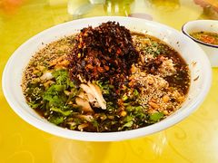 正宗保山火烧肉拌豆粉米线-张宏波烧猪店