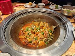 -山河屯铁锅炖鲜鹅·东北菜(开发区一店)