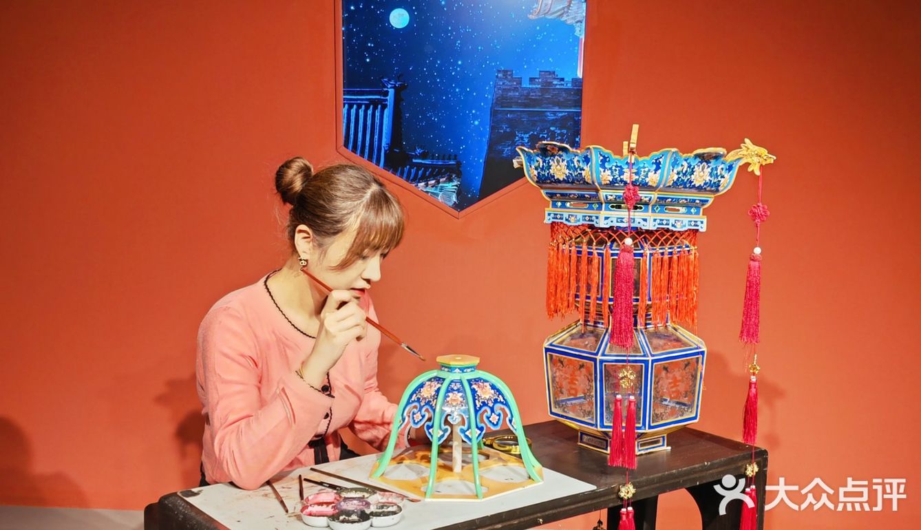 北京看展｜故宫消失近200年“张灯结彩”过大年
