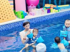 -Swim斯卫姆国际儿童游泳中心(红博中央公园店)