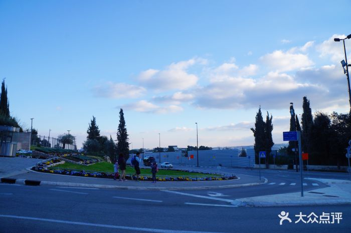 国会山七烛台图片 - 第13张