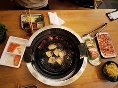 -滋滋烤肉(解放路创客店)