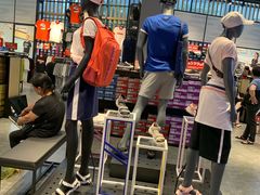 -SKECHERS 斯凯奇(上海国际时尚中心店)