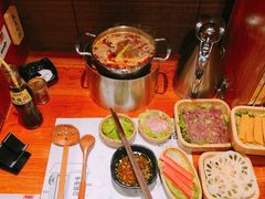 -独食火锅·半米屋台(直营总店)