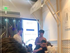 等位区-膳当家黄焖鸡米饭(下沙宝龙店)