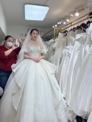 -NaNa婚纱礼服馆