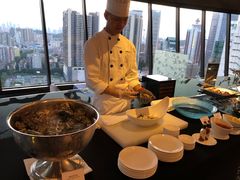 靠窗位-广州花园酒店·凌璇阁旋转餐厅CAROUSEL360