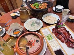 -老滇山寨•云南特色菜•地方菜•民族风情歌舞表演(金碧店)