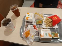 -麦当劳(得来速车道点餐 五里墩店)